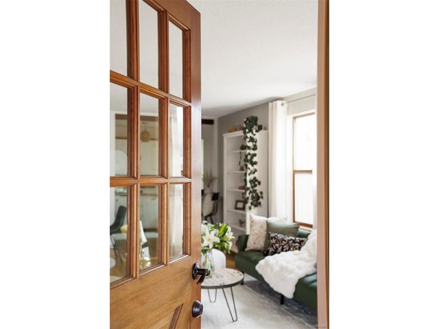 5556 S Elmwood St, Littleton, CO 80120