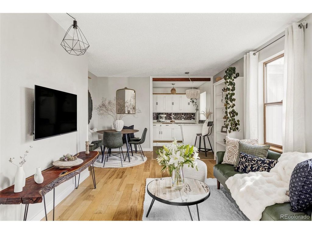 5556 S Elmwood St, Littleton, CO 80120