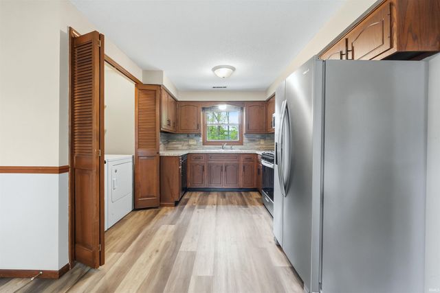 1623 Channel Place, Fort Wayne, IN 46825