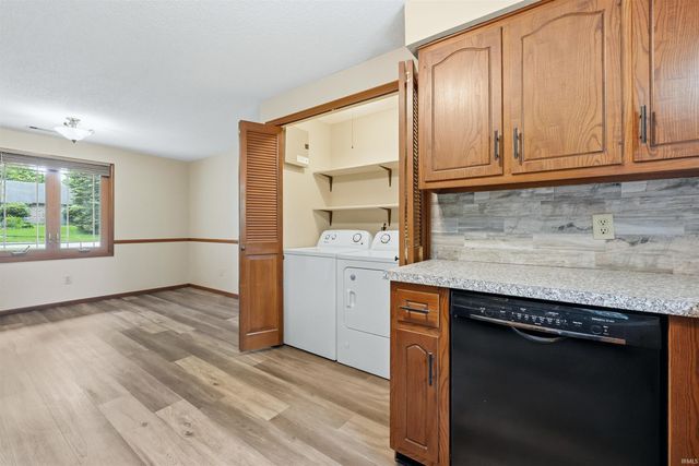 1623 Channel Place, Fort Wayne, IN 46825