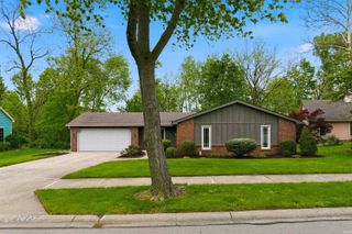 1623 Channel Place, Fort Wayne, IN 46825