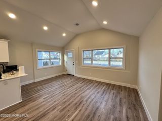 888 State Route 35, Laurence Harbor, NJ 08879