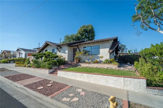 401 Keene Drive, La Habra, CA 90631