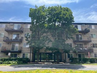 2315 E Olive Street 3G, Arlington Heights, IL 60004