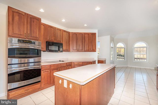 535 OLDFIELD POINT RD, Elkton, MD 21921