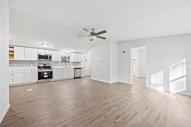 1809 ROSEMARY CIRCLE, Bell, FL 32619