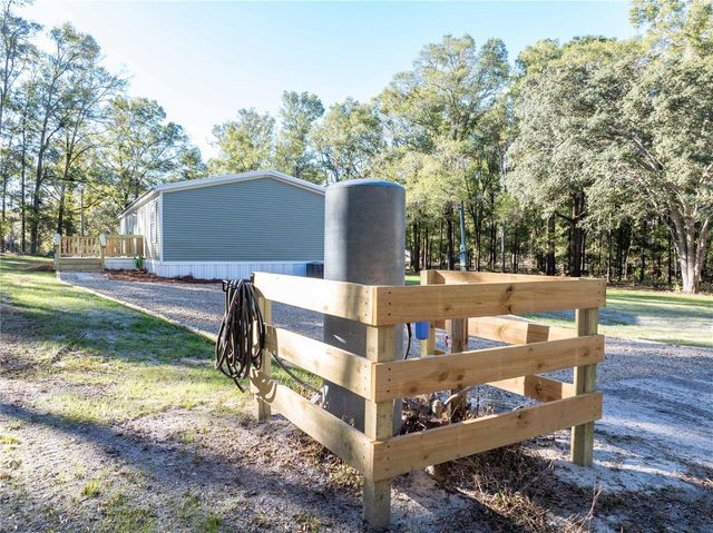 1809 ROSEMARY CIRCLE, Bell, FL 32619