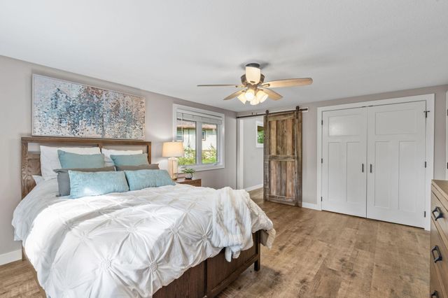 2666 Keller Parkway, Maplewood, MN 55109