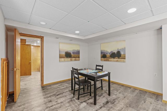2666 Keller Parkway, Maplewood, MN 55109