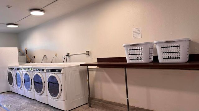 1450 Locust Avenue 425, Long Beach, CA 90813