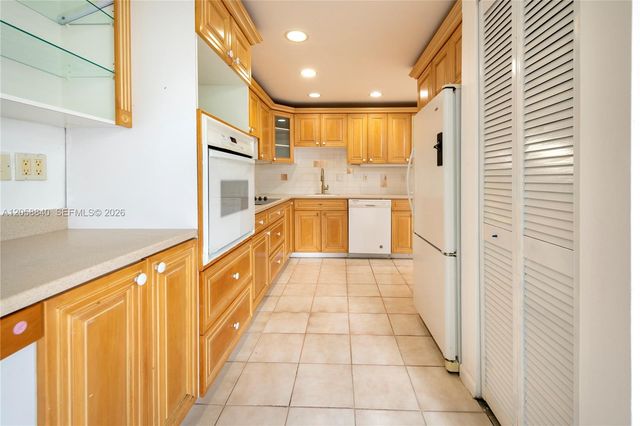 8401 W Sample Road 19, Coral Springs, FL 33065