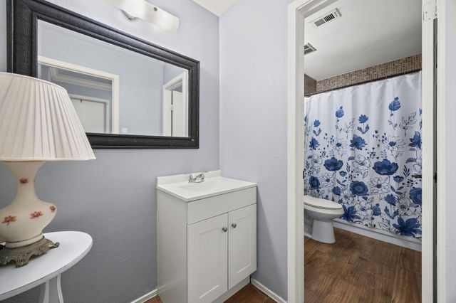 2142 Parkdale Drive, Houston, TX 77339