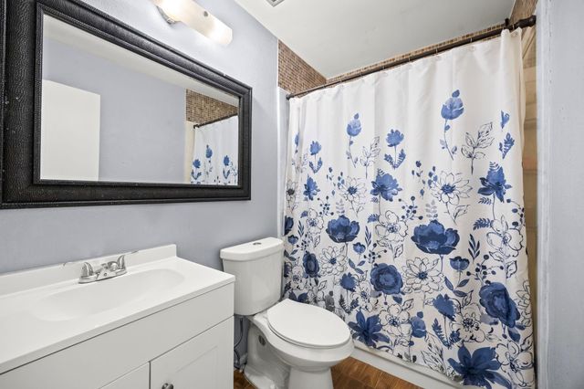 2142 Parkdale Drive, Houston, TX 77339