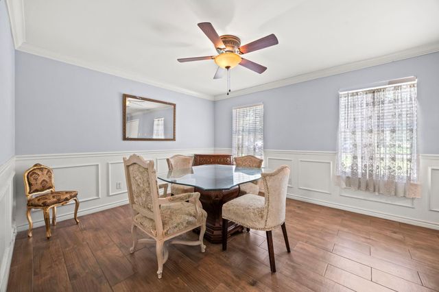 2142 Parkdale Drive, Houston, TX 77339