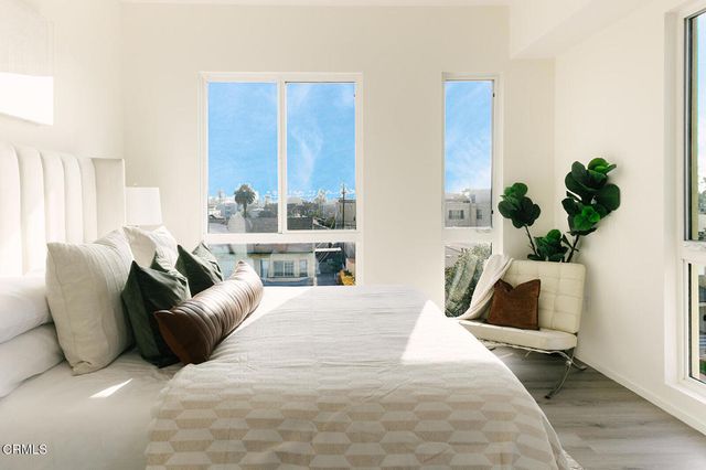 124 W Colorado Street 504, Glendale, CA 91204