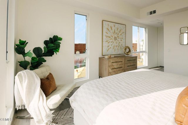 124 W Colorado Street 504, Glendale, CA 91204