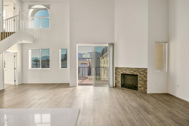 124 W Colorado Street 504, Glendale, CA 91204