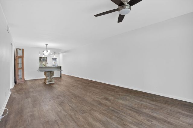 3203 Portofino Point M1, Coconut Creek, FL 33066