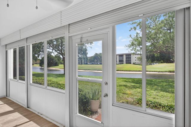 3203 Portofino Point M1, Coconut Creek, FL 33066