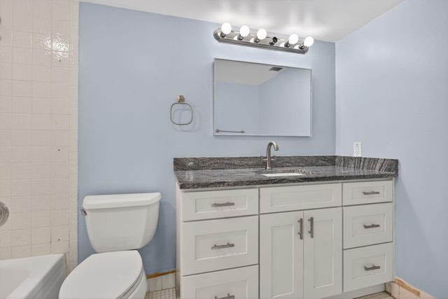 3203 Portofino Point M1, Coconut Creek, FL 33066