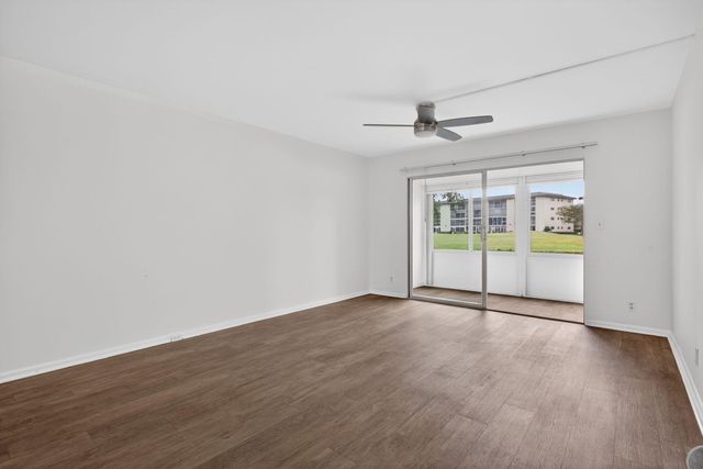 3203 Portofino Point M1, Coconut Creek, FL 33066