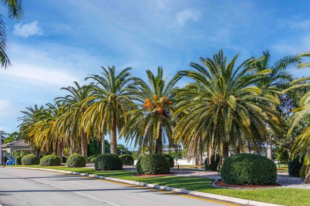 3203 Portofino Point M1, Coconut Creek, FL 33066