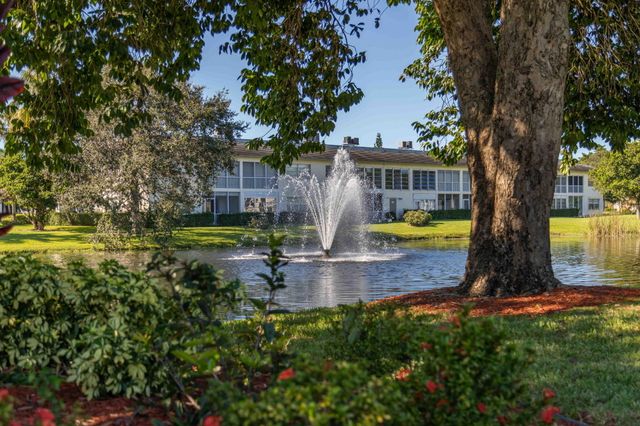 3203 Portofino Point M1, Coconut Creek, FL 33066