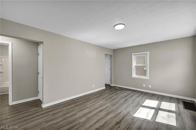 1291 Hardesty Boulevard, Akron, OH 44320