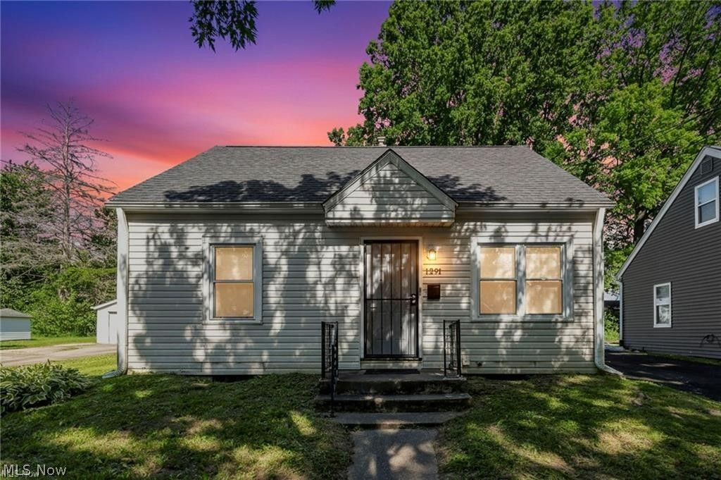 1291 Hardesty Boulevard, Akron, OH 44320