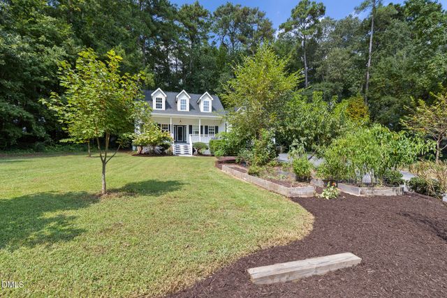 205 Adams Court, Clayton, NC 27520