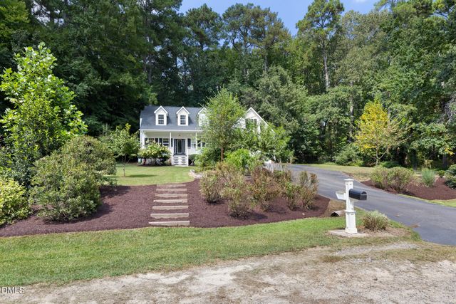 205 Adams Court, Clayton, NC 27520