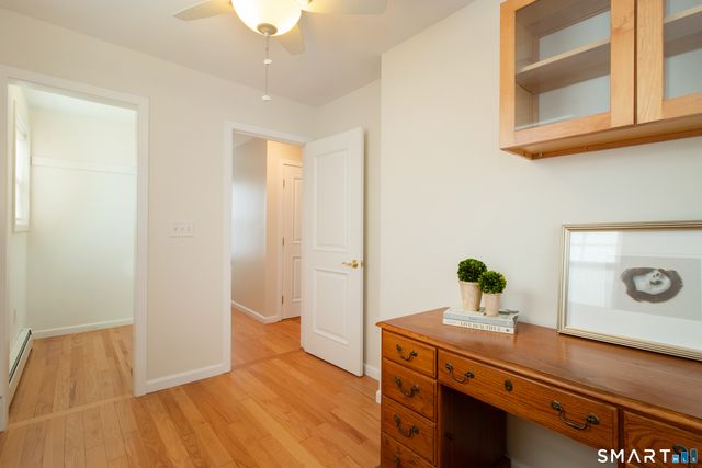 42 Waverly Road, Branford, CT 06405