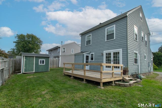 42 Waverly Road, Branford, CT 06405