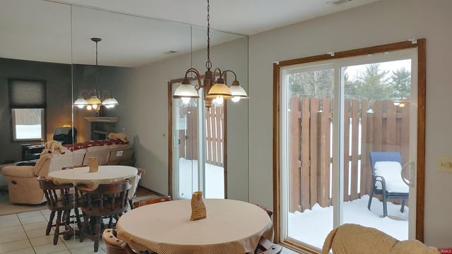 6212 Sawmill Woods Drive, Fort Wayne, IN 46835