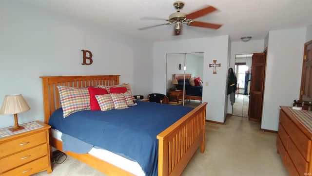 6212 Sawmill Woods Drive, Fort Wayne, IN 46835