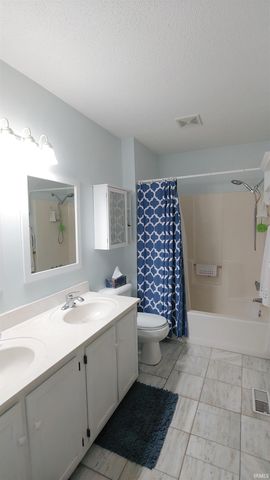 6212 Sawmill Woods Drive, Fort Wayne, IN 46835