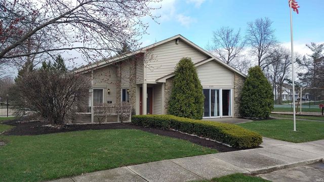 6212 Sawmill Woods Drive, Fort Wayne, IN 46835