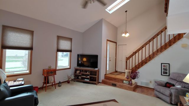 6212 Sawmill Woods Drive, Fort Wayne, IN 46835