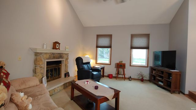 6212 Sawmill Woods Drive, Fort Wayne, IN 46835