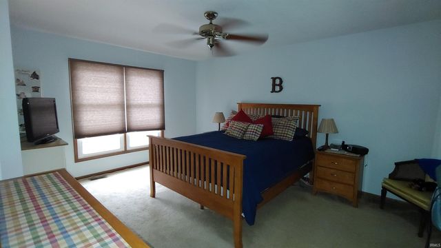 6212 Sawmill Woods Drive, Fort Wayne, IN 46835