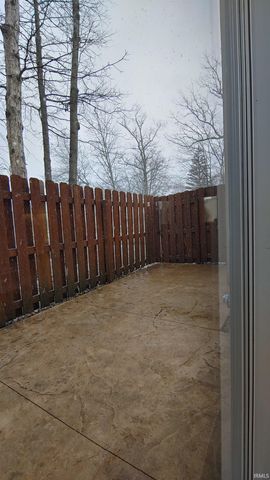 6212 Sawmill Woods Drive, Fort Wayne, IN 46835