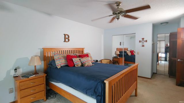 6212 Sawmill Woods Drive, Fort Wayne, IN 46835