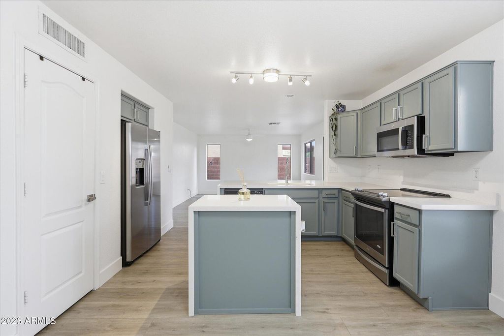 12645 W COLTER Street, Litchfield Park, AZ 85340 — photo 2