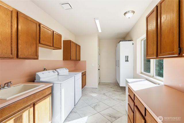 3996 NE Twin Spits Road, Hansville, WA 98340