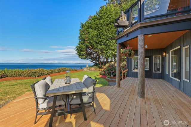 3996 NE Twin Spits Road, Hansville, WA 98340