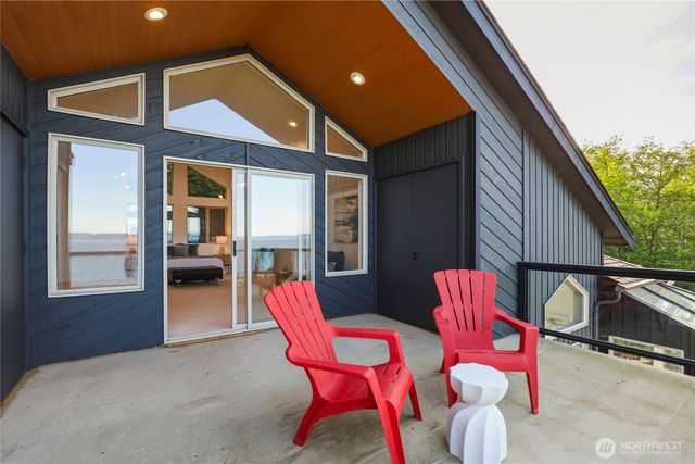 3996 NE Twin Spits Road, Hansville, WA 98340