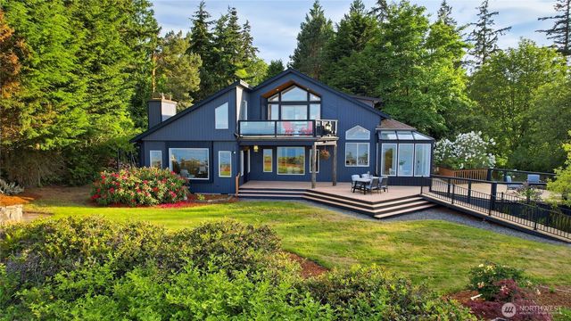 3996 NE Twin Spits Road, Hansville, WA 98340