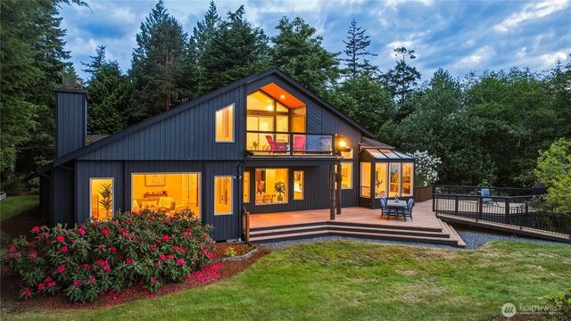 3996 NE Twin Spits Road, Hansville, WA 98340