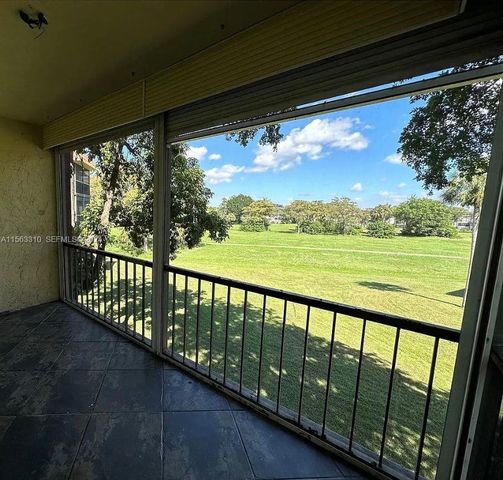 6201 N Falls Cir Drive 304, Lauderhill, FL 33319