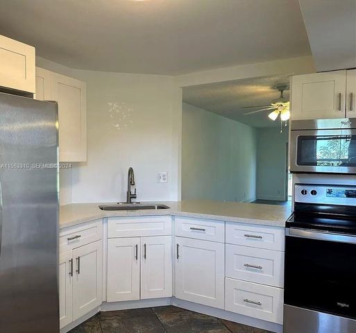 6201 N Falls Cir Drive 304, Lauderhill, FL 33319
